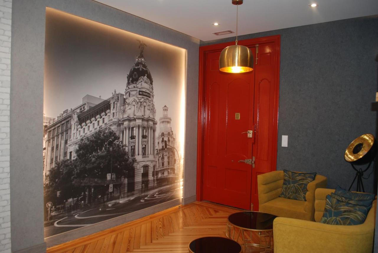 Hostal Avenida Мадрид Екстер'єр фото