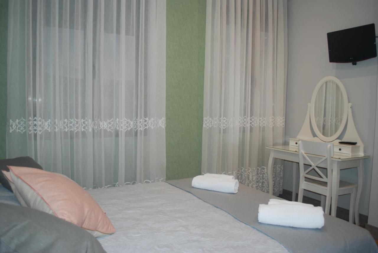 Hostal Avenida Мадрид Екстер'єр фото