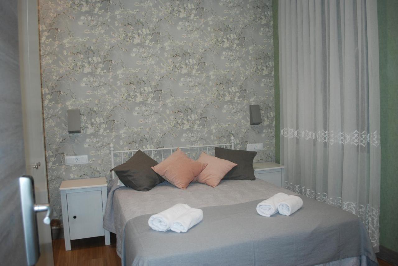 Hostal Avenida Мадрид Екстер'єр фото